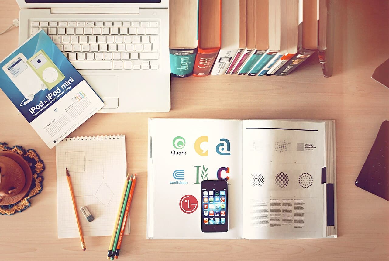Email Marketing Platform vs. Newsletter Tool: Which Do You Need? photo